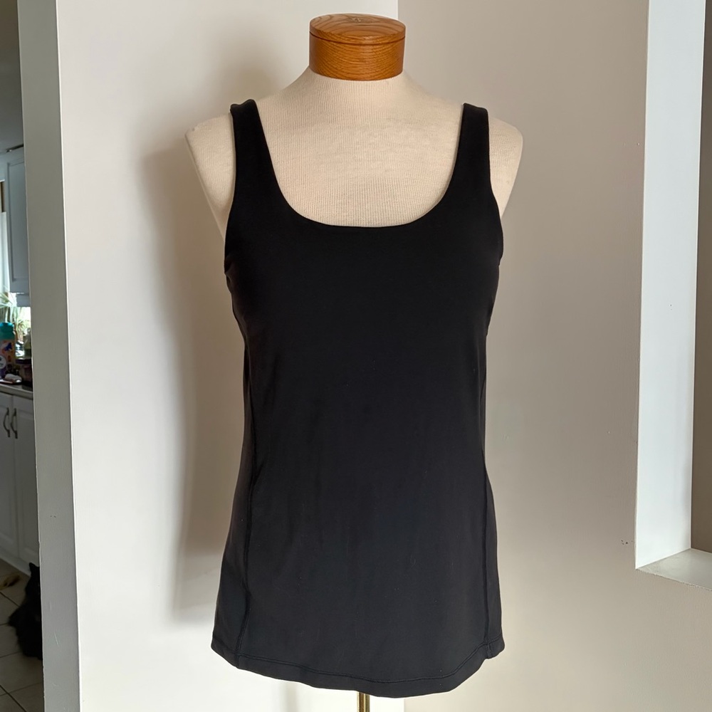 Lululemon Black Built-in Bra Hip Length Tank